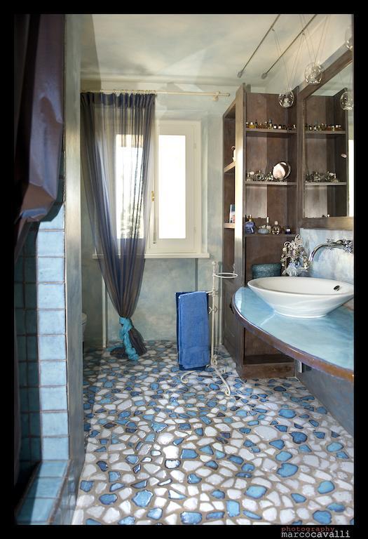 Relais Di Alice- Adults Only Bed and Breakfast Φόρτε ντε Μάρμι Δωμάτιο φωτογραφία