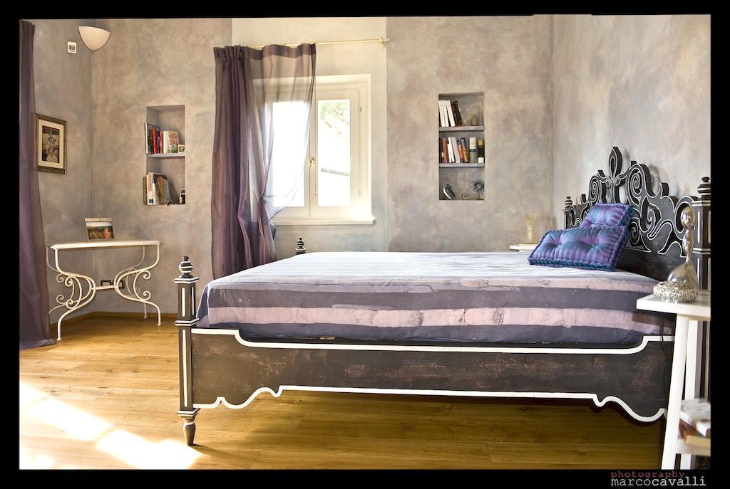 Relais Di Alice- Adults Only Bed and Breakfast Φόρτε ντε Μάρμι Δωμάτιο φωτογραφία