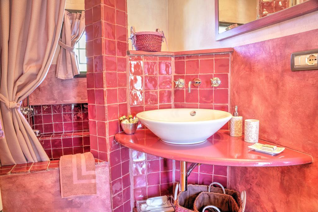 Relais Di Alice- Adults Only Bed and Breakfast Φόρτε ντε Μάρμι Εξωτερικό φωτογραφία
