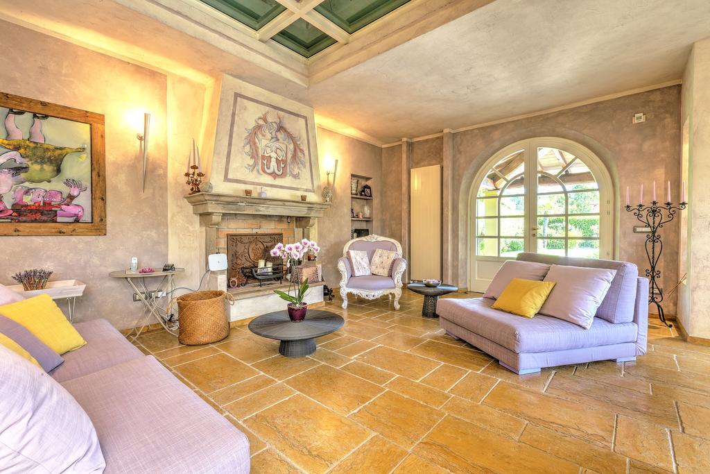 Relais Di Alice- Adults Only Bed and Breakfast Φόρτε ντε Μάρμι Εξωτερικό φωτογραφία